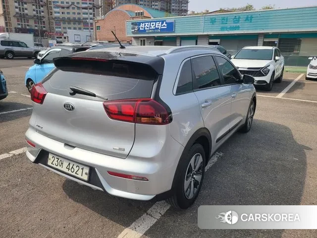 Kia Niro id 3292379 из Кореи 14