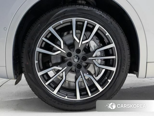 Maserati Grecale id 3811023 из Кореи 15