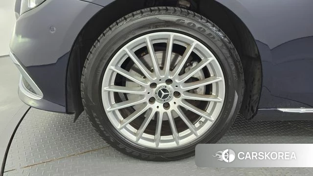 Mercedes-Benz E-Class W213 id 4687447 из Кореи 15