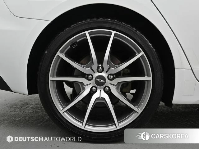 Genesis The New G70 id 4223731 из Кореи 15