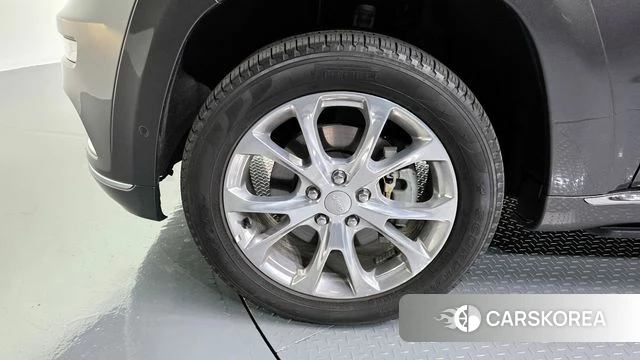 Jeep Grand Cherokee id 3923425 из Кореи 15