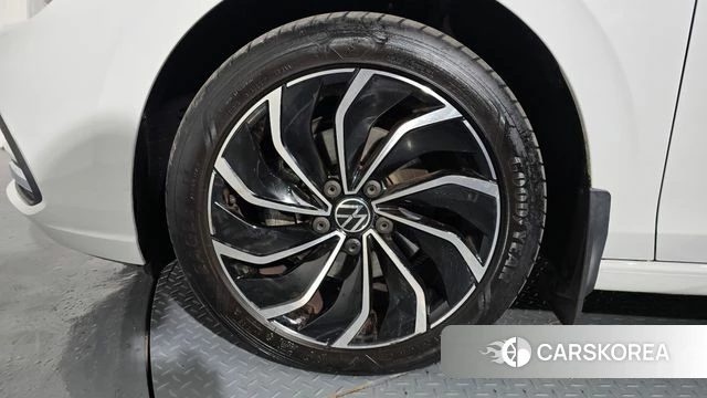 Volkswagen Golf 8th Generation id 3896789 из Кореи 16