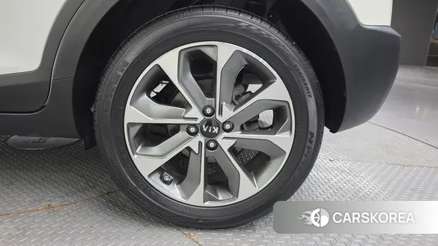 Kia Stonic id 3728511 из Кореи 15