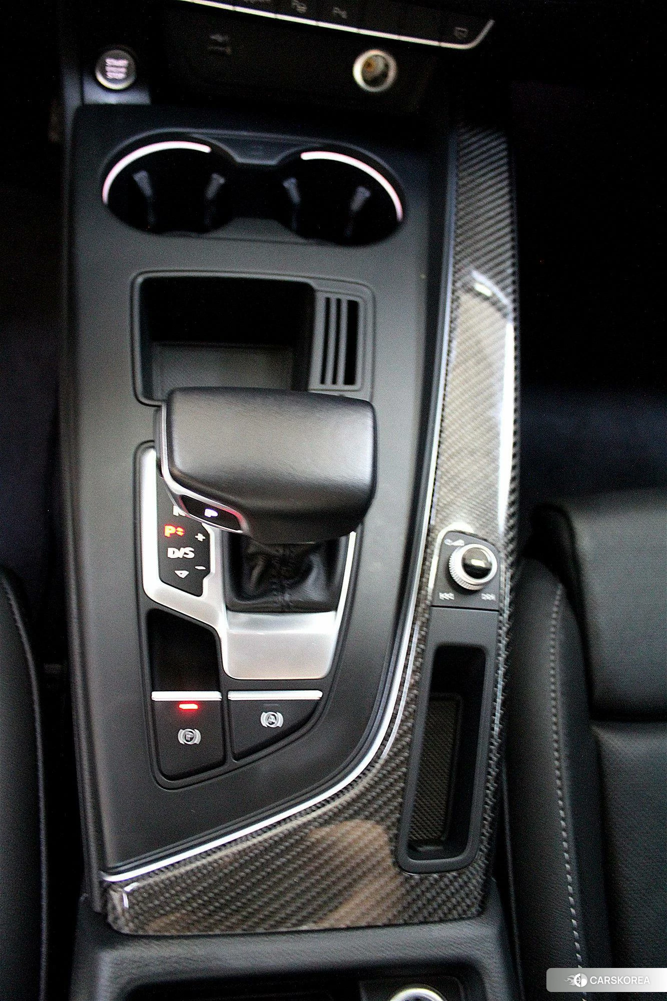 Audi A4L id 4505001 из Китая 14