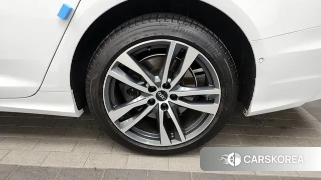 Audi A6 (C8) id 3665427 из Кореи 15