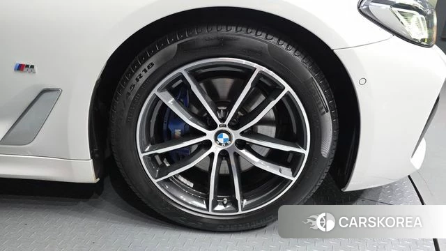 BMW 5 Series (G30) id 4635822 из Кореи 26