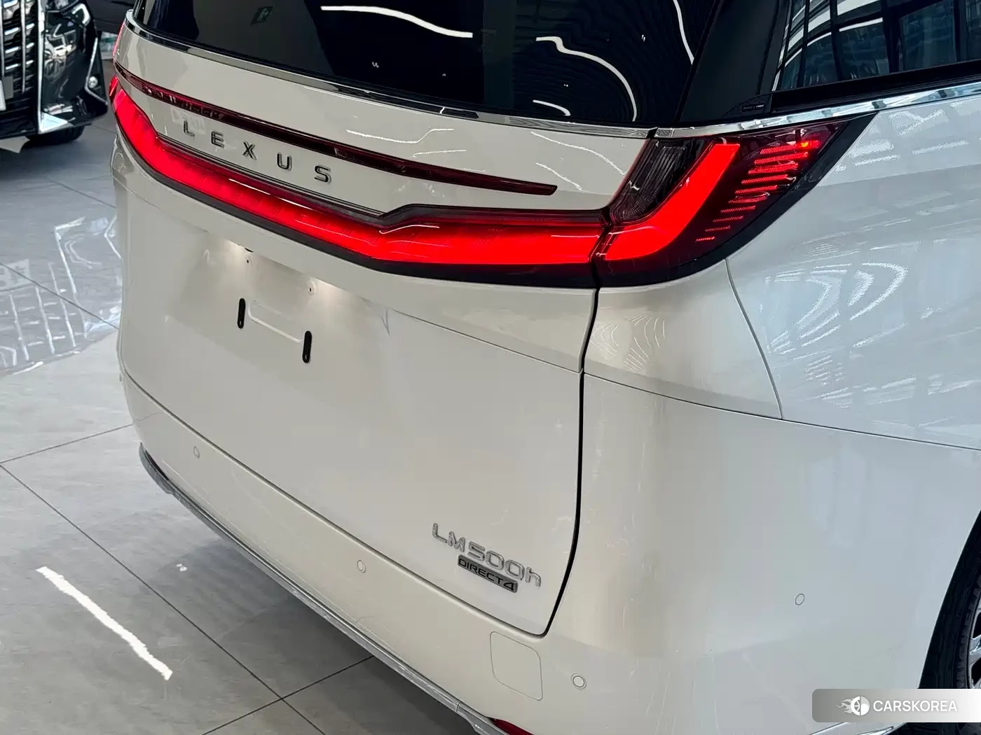 Lexus LM id 4674540 из Китая 13