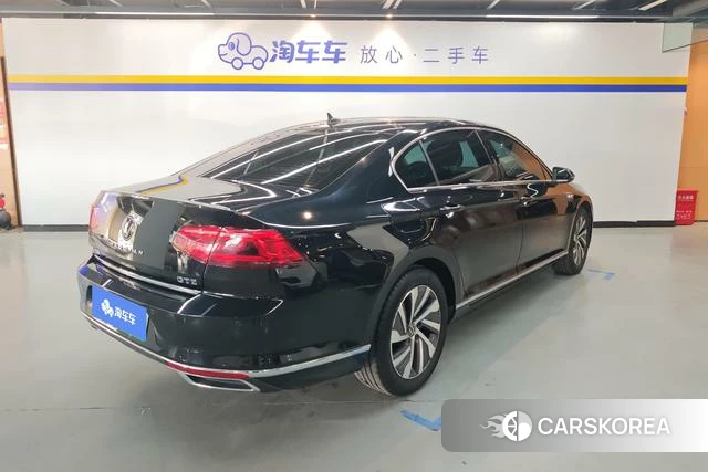 Volkswagen Magotan PHEV id 4209992 из Китая 12