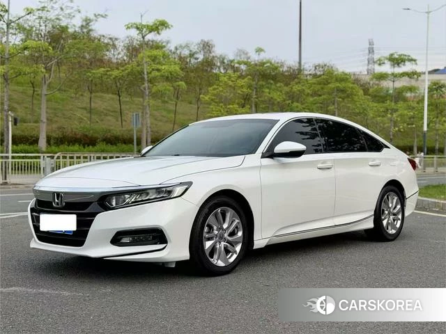 Honda Accord id 4276701 из Китая 10