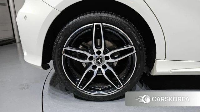 Mercedes-Benz A-Class W176 id 3853998 из Кореи 15