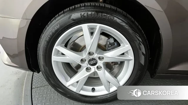 Audi A4 (B9) id 3055603 из Кореи 15