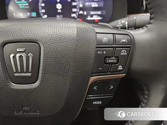 Toyota Crown Crossover id 3675010 из Кореи 13