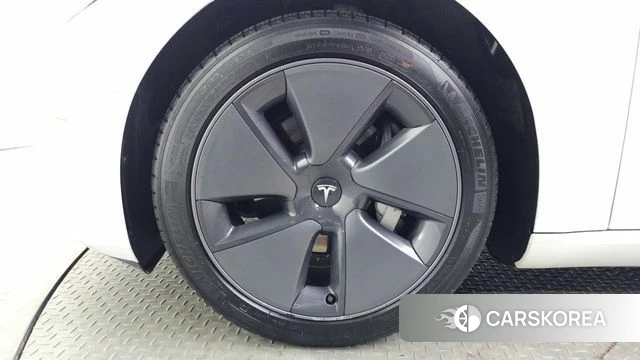 Tesla Model 3 id 4281807 из Кореи 31