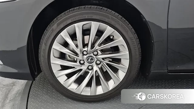 Lexus ES300h 7th generation id 3764012 из Кореи 15