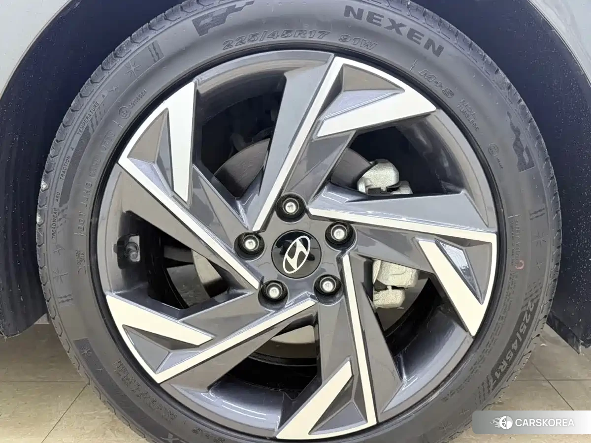 Hyundai Elantra id 4538769 из Китая 21