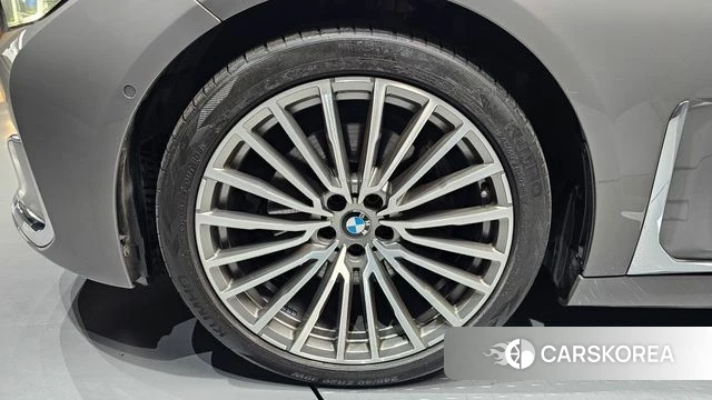 BMW 7 Series (G11) id 4355994 из Кореи 29