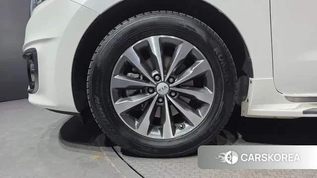 Kia All New Carnival id 3552982 из Кореи 15