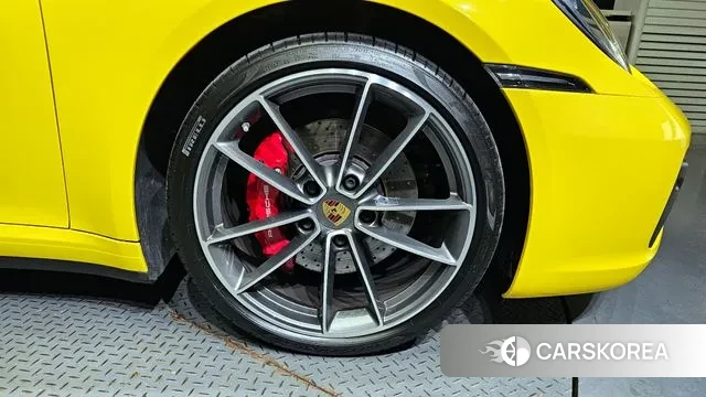 Porsche 911(992) id 3054529 из Кореи 15