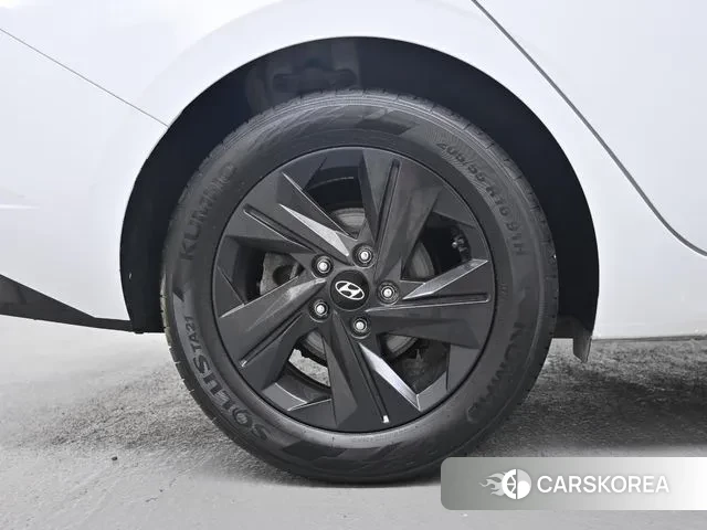 Hyundai Avante Hybrid (CN7) id 3127891 из Кореи 15