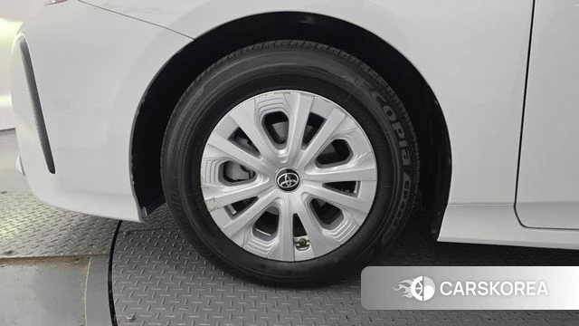 Toyota Prius 4th Generation id 4244366 из Кореи 27