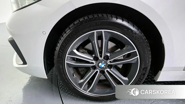 BMW 1 Series (F40) id 4383679 из Кореи 27