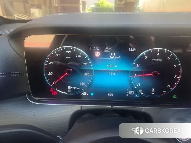 Mercedes-Benz E-Class W213 2022 Белый из Кореи, фото 5