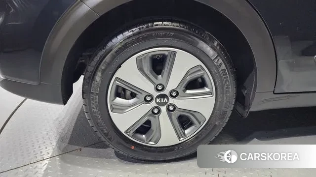 Kia Niro id 3039344 из Кореи 15