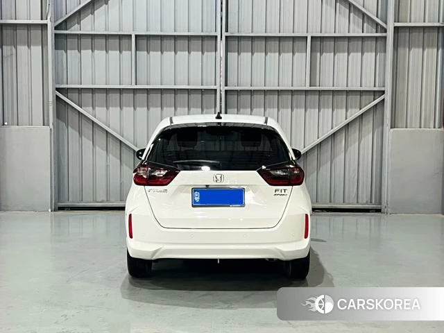 Honda Fit 2021 Белый из Китая, фото 5