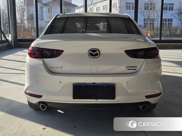Mazda 3 Angkesaila 2022 Белый из Китая, фото 5