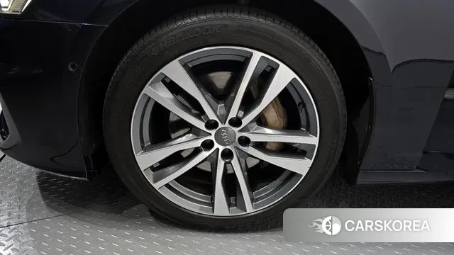 Audi A6 (C8) id 3192578 из Кореи 15