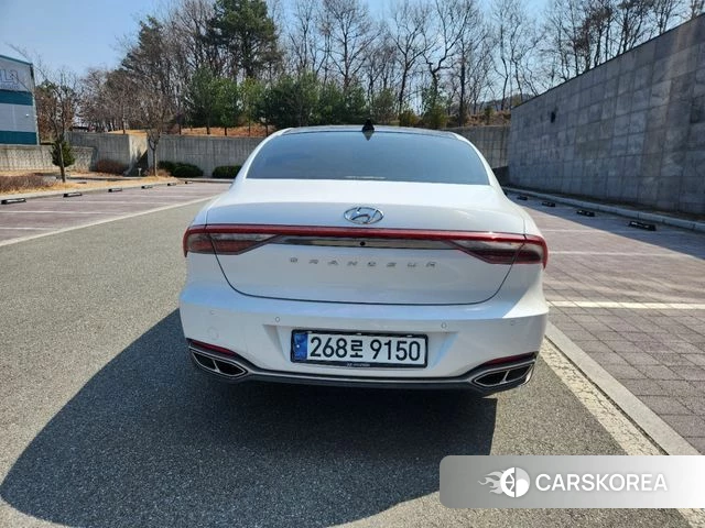 Hyundai The New Grandeur IG id 3823878 из Кореи 15