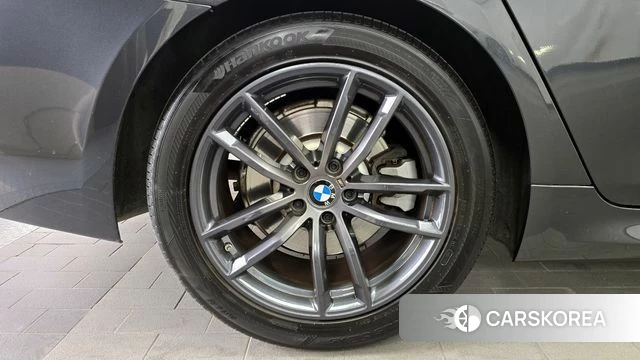 BMW 5 Series (G30) id 4245711 из Кореи 15