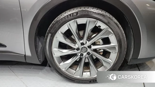 Toyota Crown Crossover id 3457320 из Кореи 15