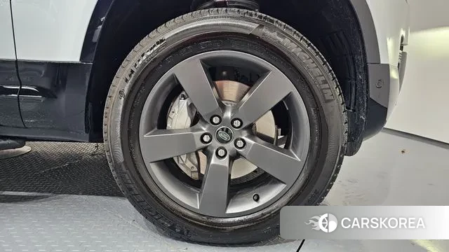 Land Rover Defender (L663) id 3576119 из Кореи 15