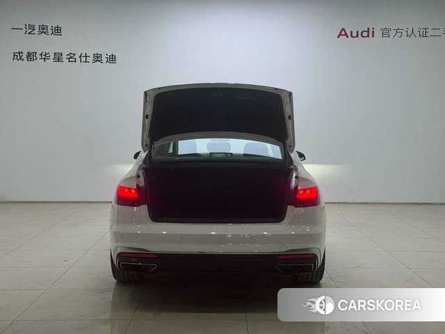 Audi A4L id 4278599 из Китая 12