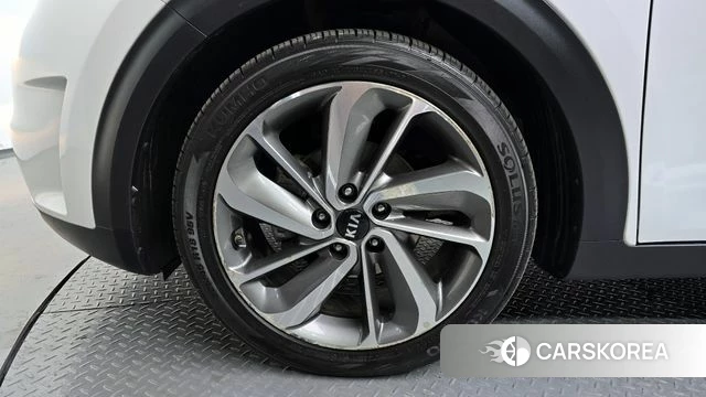 Kia Niro id 4508693 из Кореи 15