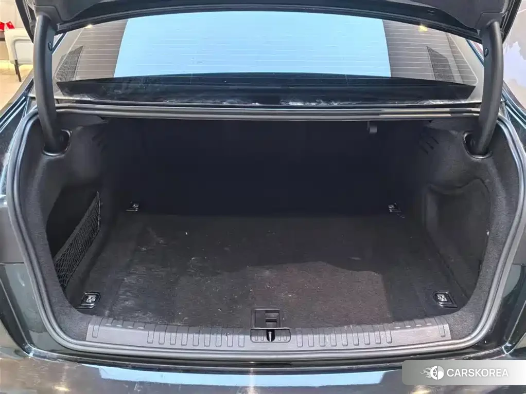 Audi A6L id 4515318 из Китая 13