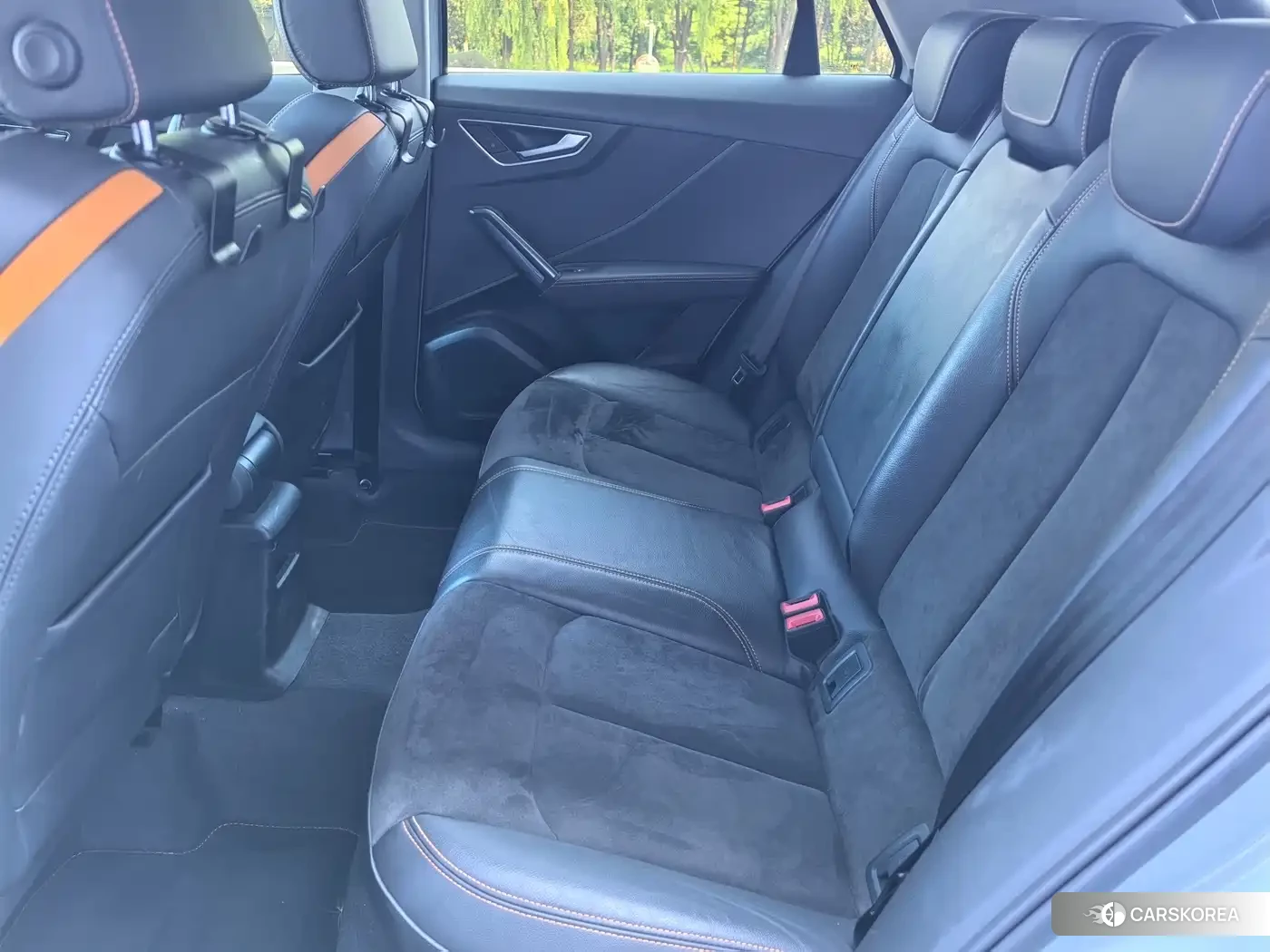 Audi Q2L 2022 Silver/gray из Китая, фото 5
