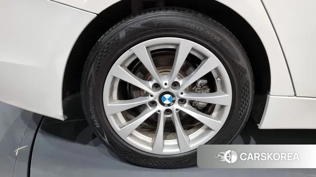 BMW 3 Series (F30) id 3166542 из Кореи 15