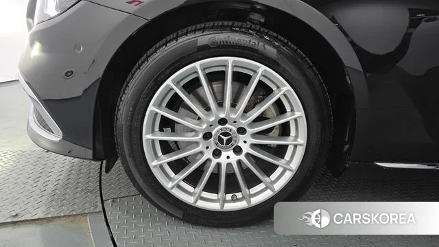 Mercedes-Benz E-Class W213 id 3806289 из Кореи 15
