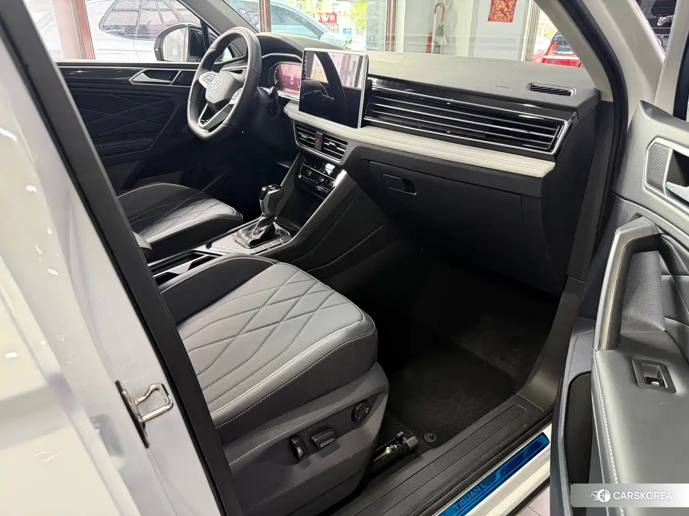 Volkswagen Tiguan L id 4576400 из Китая 7