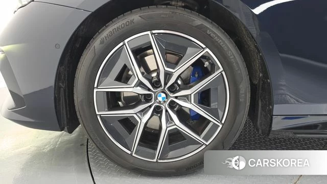 BMW 5 Series (G60) id 4487672 из Кореи 15