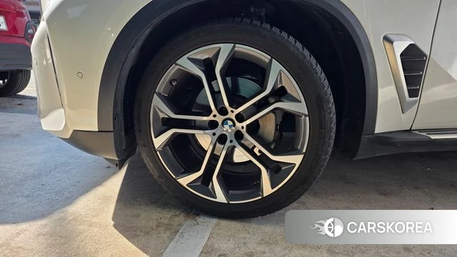 BMW X5 (G05) 2023 Белый из Кореи, фото 5