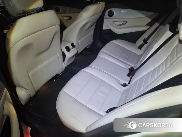 Mercedes-Benz E-Class W213 2020 Белый из Кореи, фото 5