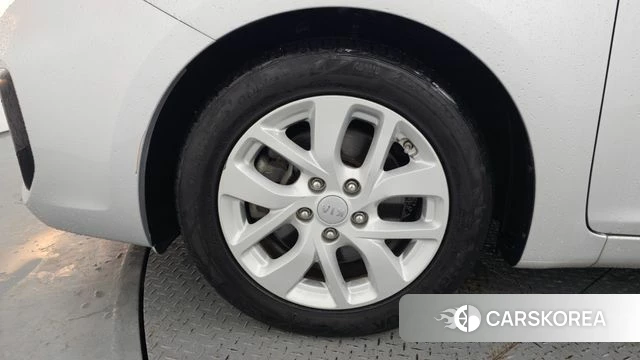 Kia The New Carens id 3912006 из Кореи 15