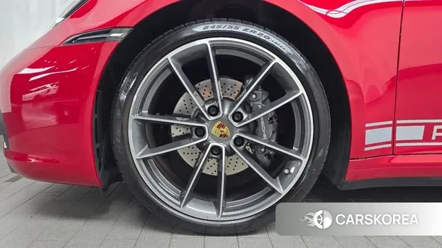 Porsche 911(992) id 3443862 из Кореи 15