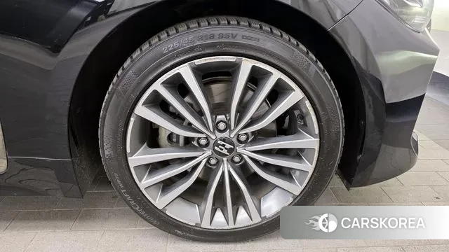 Kia Stinger id 3708912 из Кореи 15