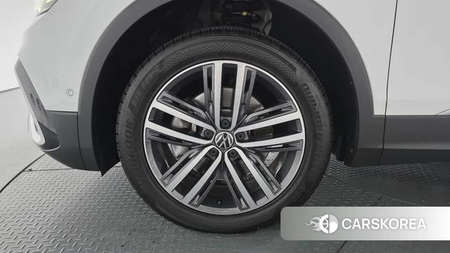 Volkswagen Tiguan Allspace id 4630677 из Кореи 29