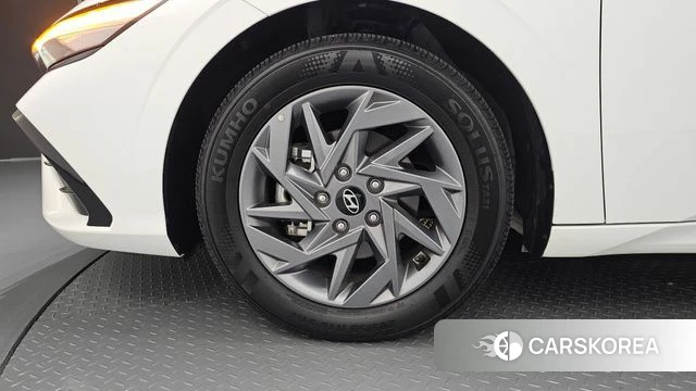 Hyundai The New Avante (CN7) id 4847567 из Кореи 31