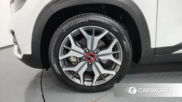 Kia Seltos id 4402233 из Кореи 29